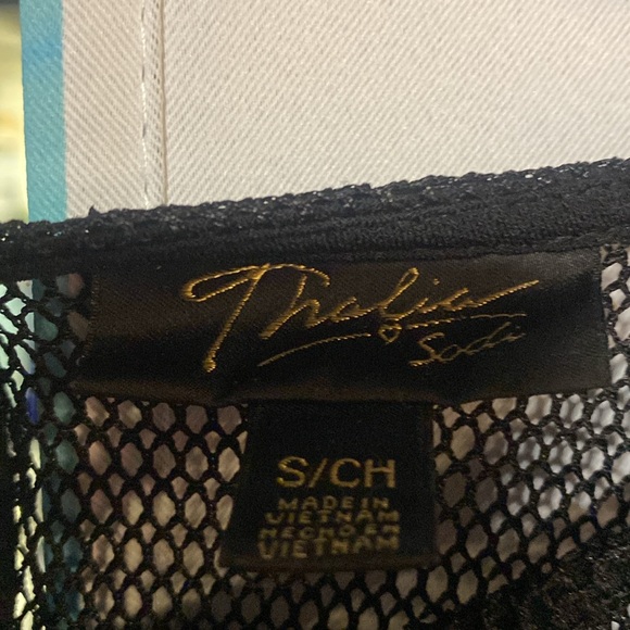 Thalia - Picture 2 of 3